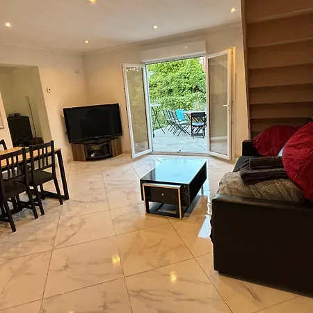 Holiday home Proche Gare Paris-cdg Stade-de-france Asterix Expo